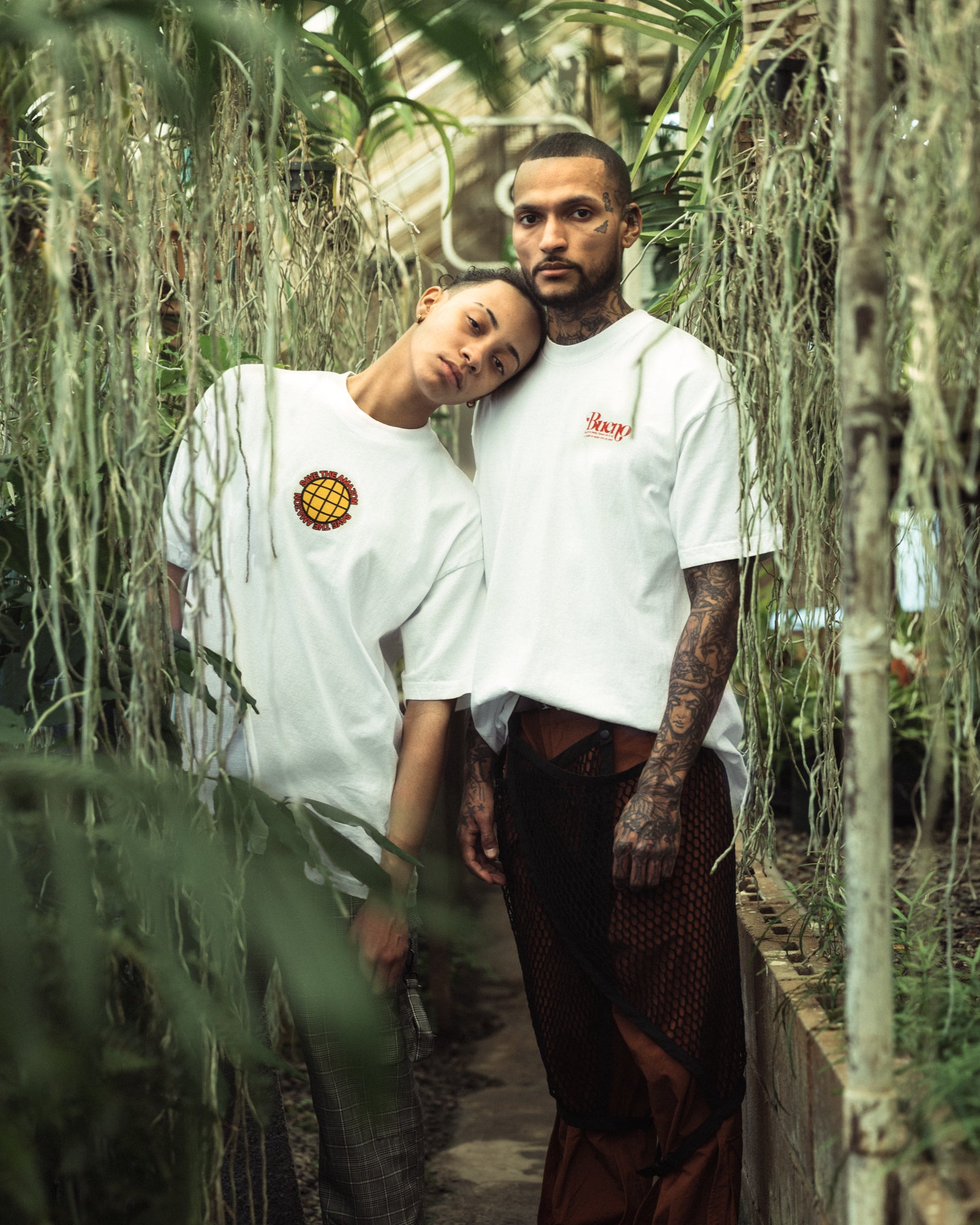 Bueno... It means good