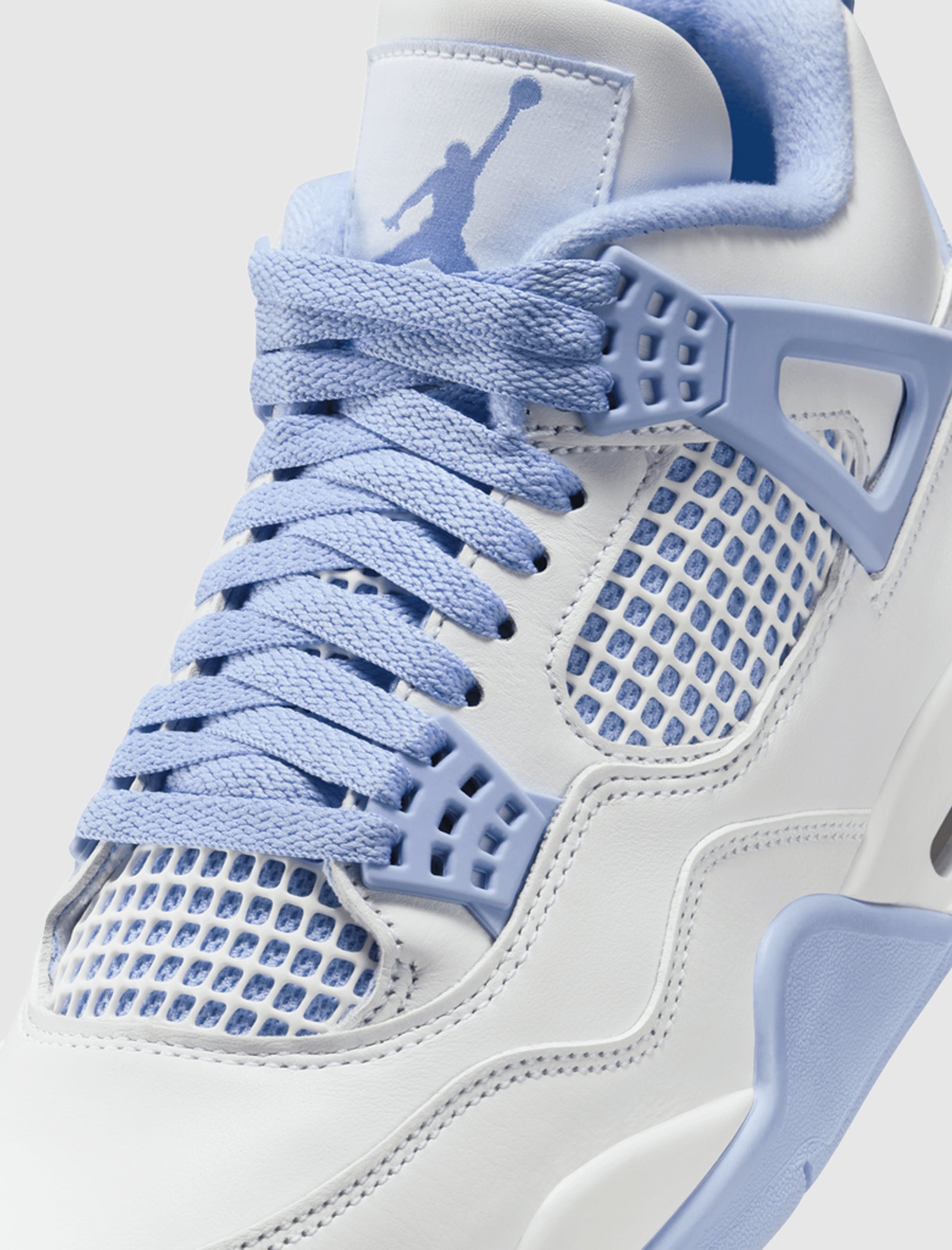 WOMEN'S AIR JORDAN 4 RETRO