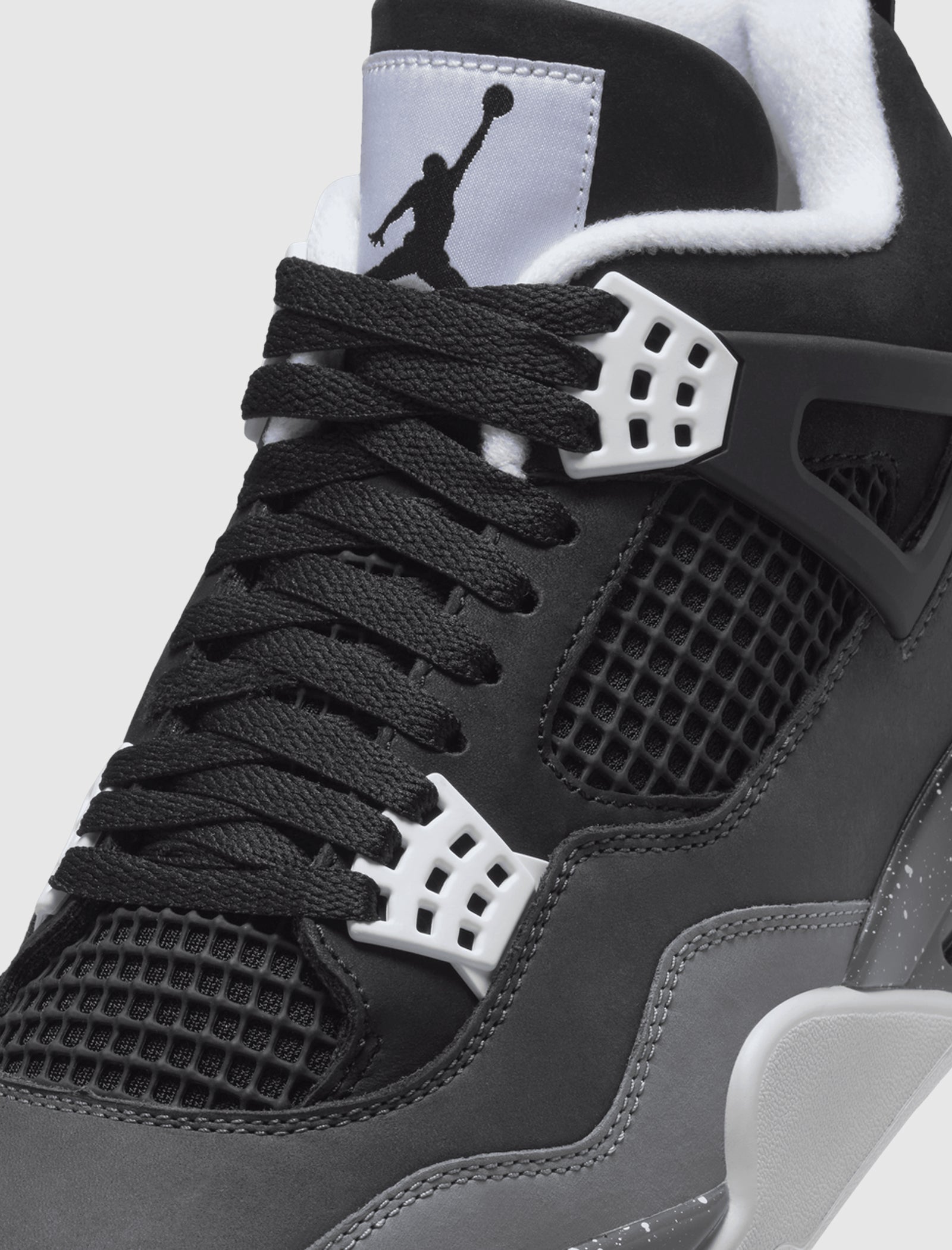Air jordan retro 4 fear 2025