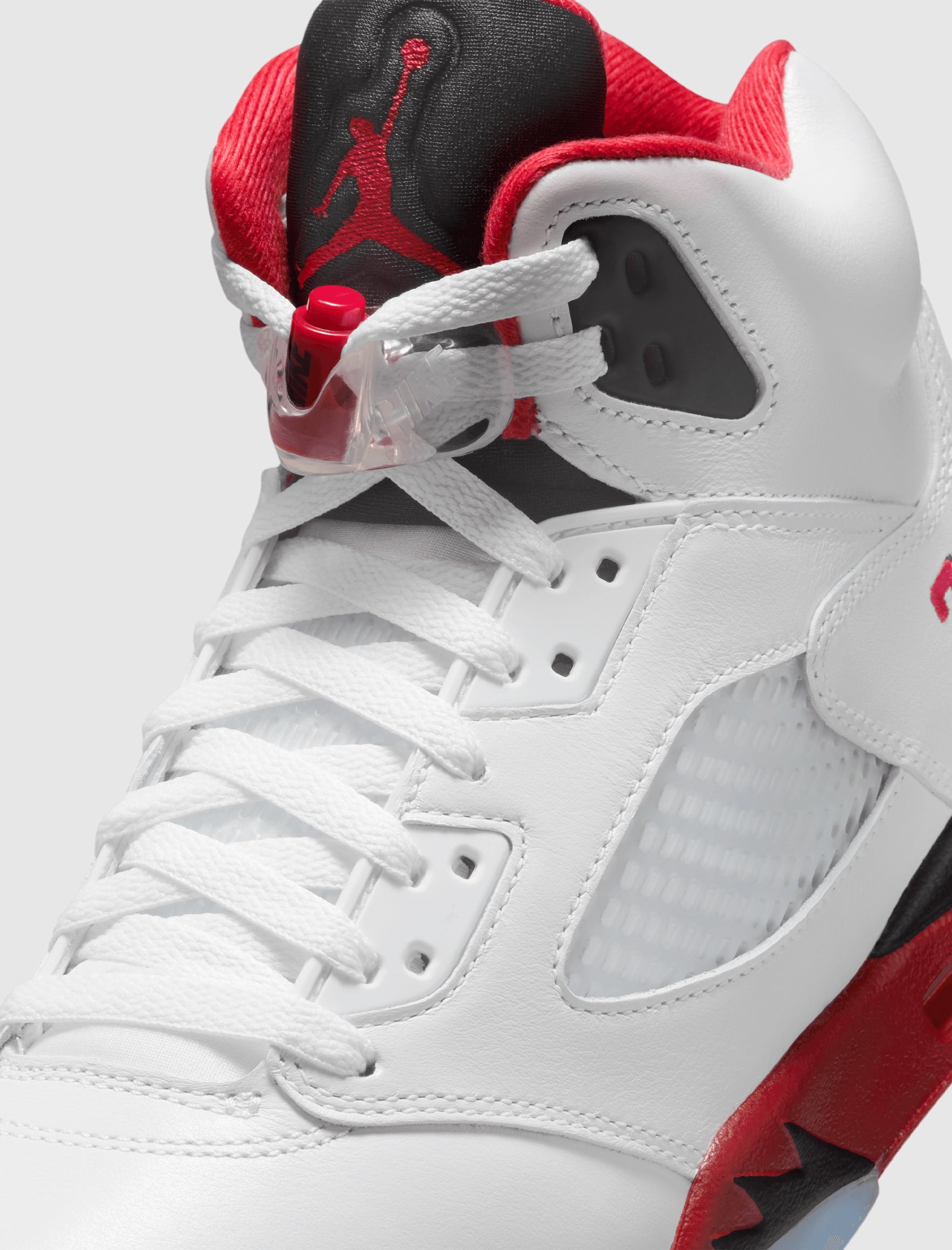 AIR JORDAN 5 RETRO