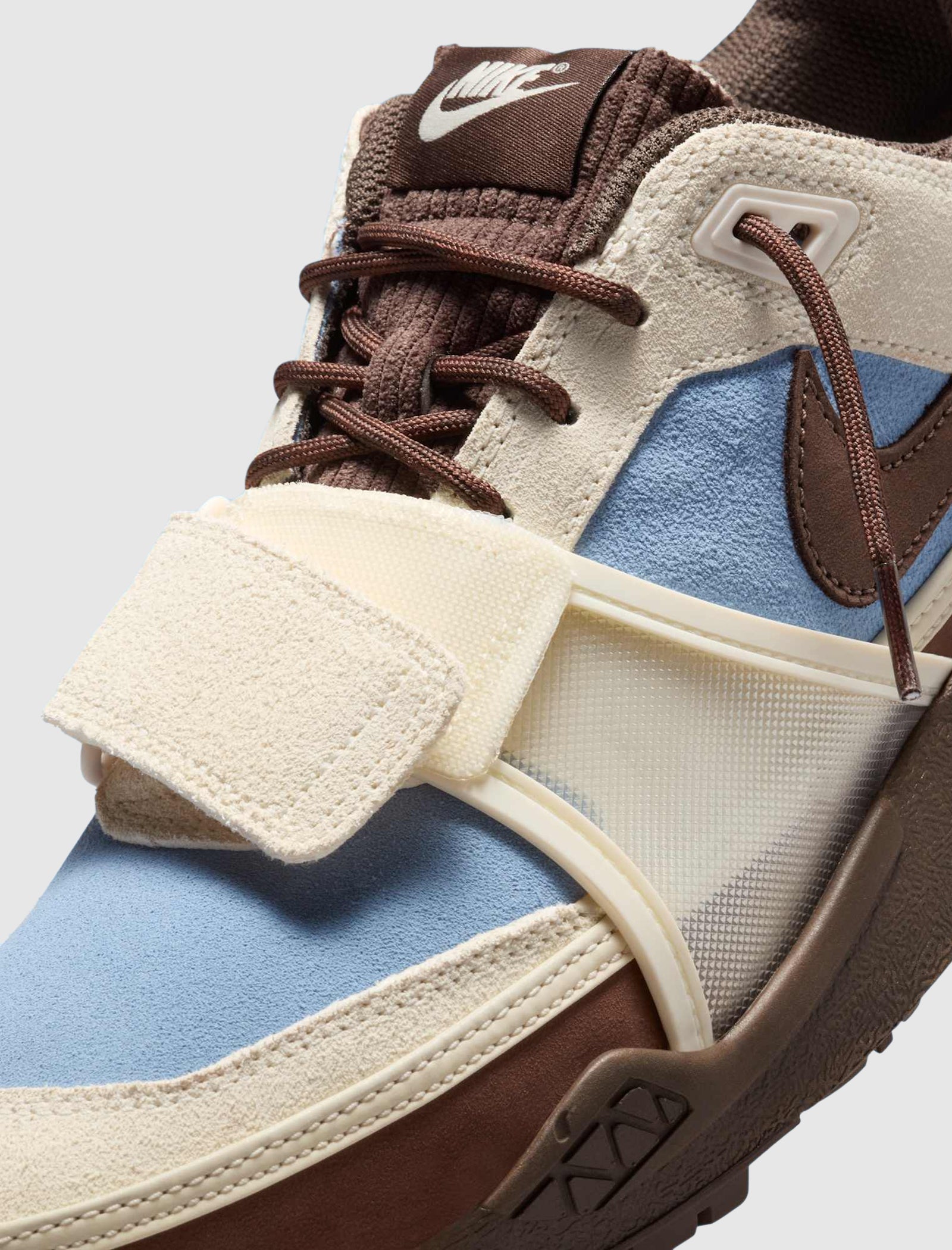 TRAVIS SCOTT ZOOM FIELD JAXX