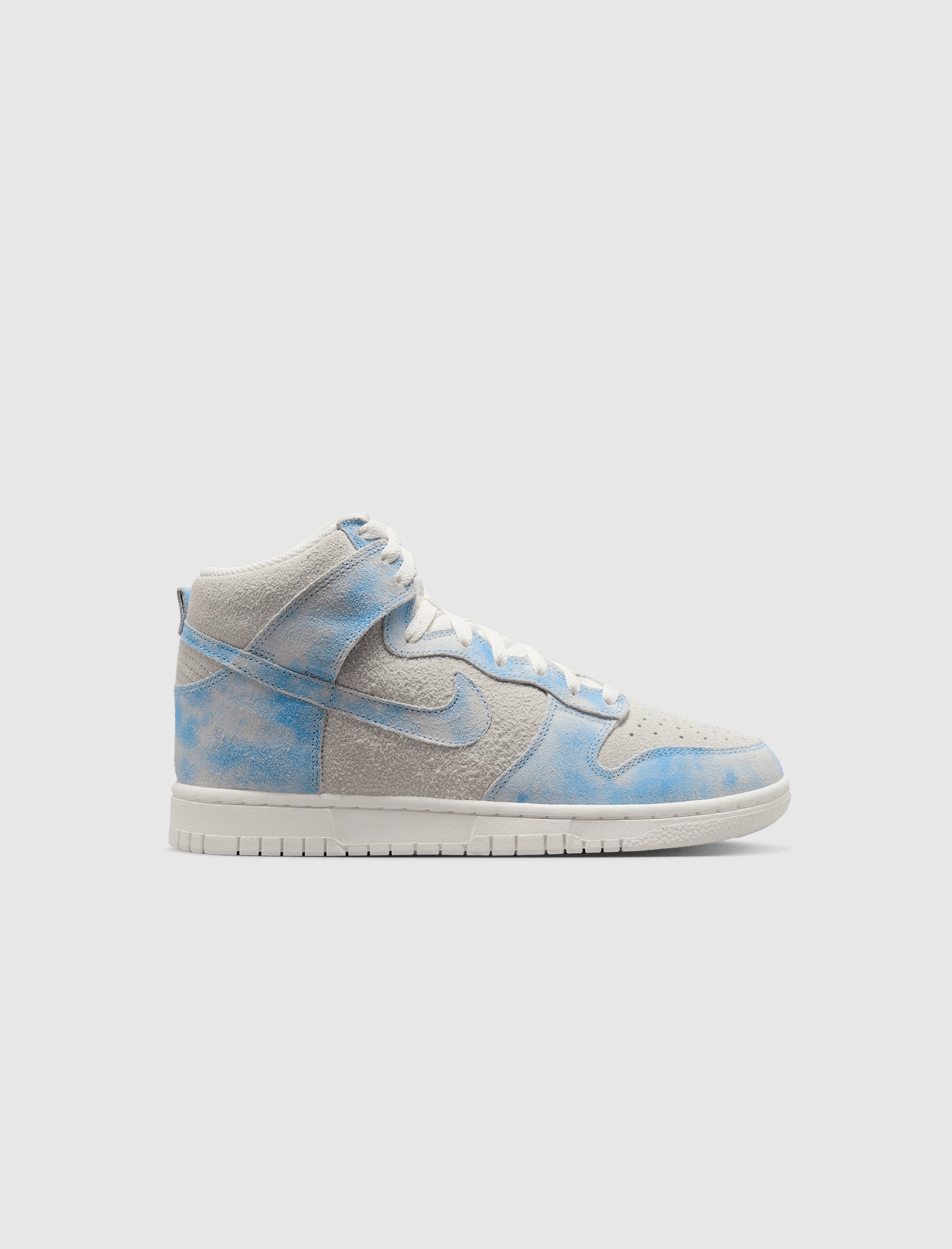 WOMEN'S NIKE DUNK HIGH SE