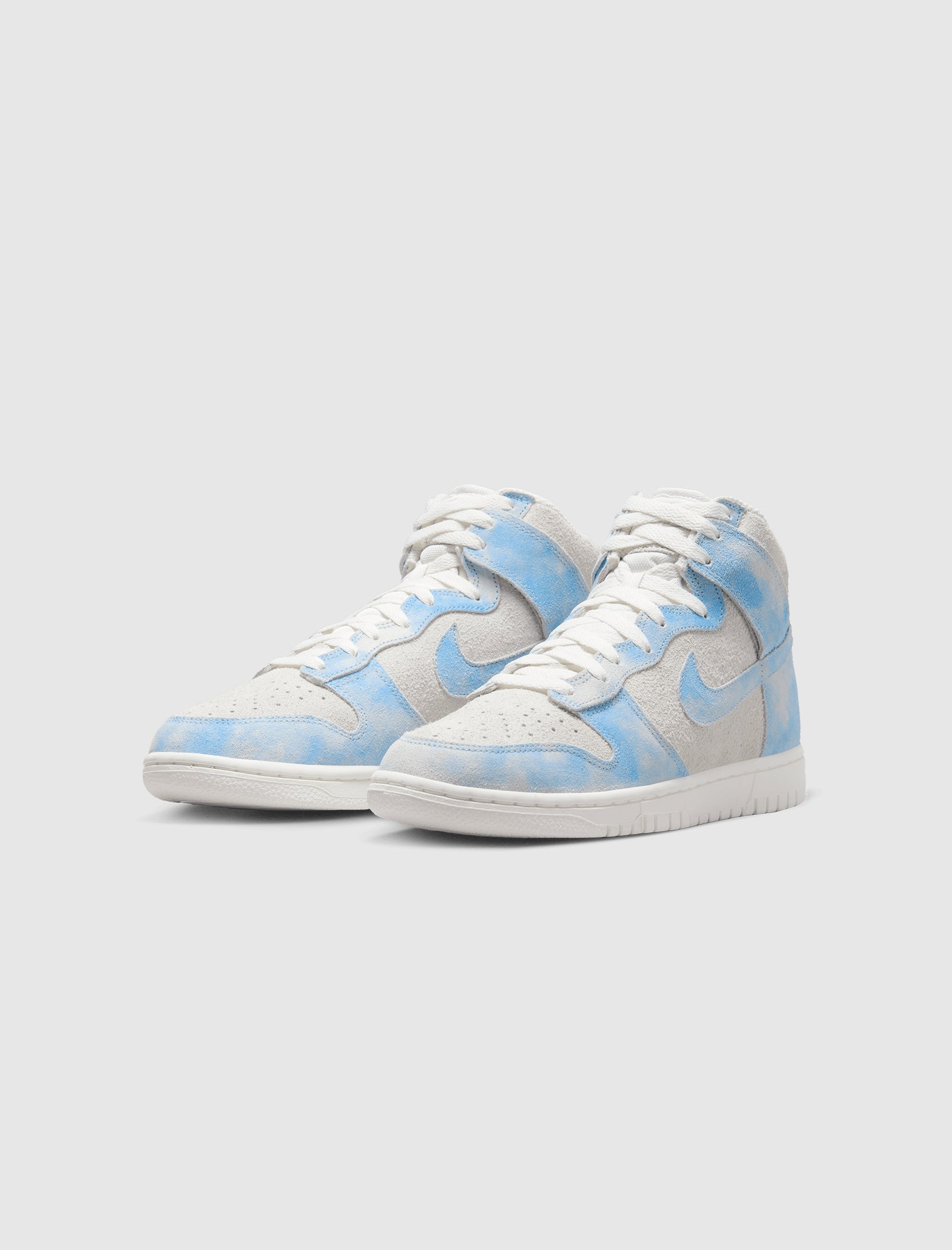 WOMEN'S NIKE DUNK HIGH SE