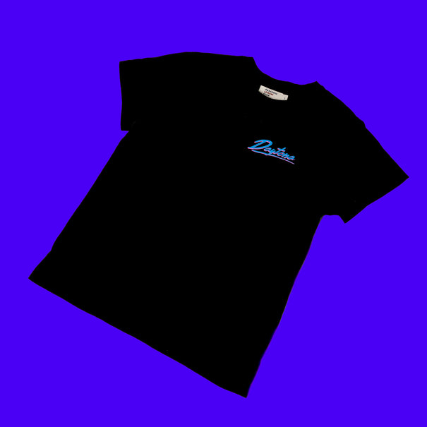 Pasadena Leisure Club channels the Pasadena California lifestyle.