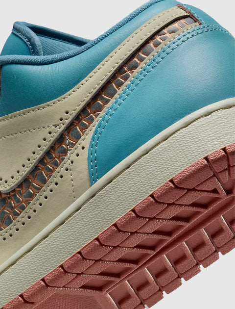 AIR JORDAN 1 LOW SE "SOMOS ETERNOS