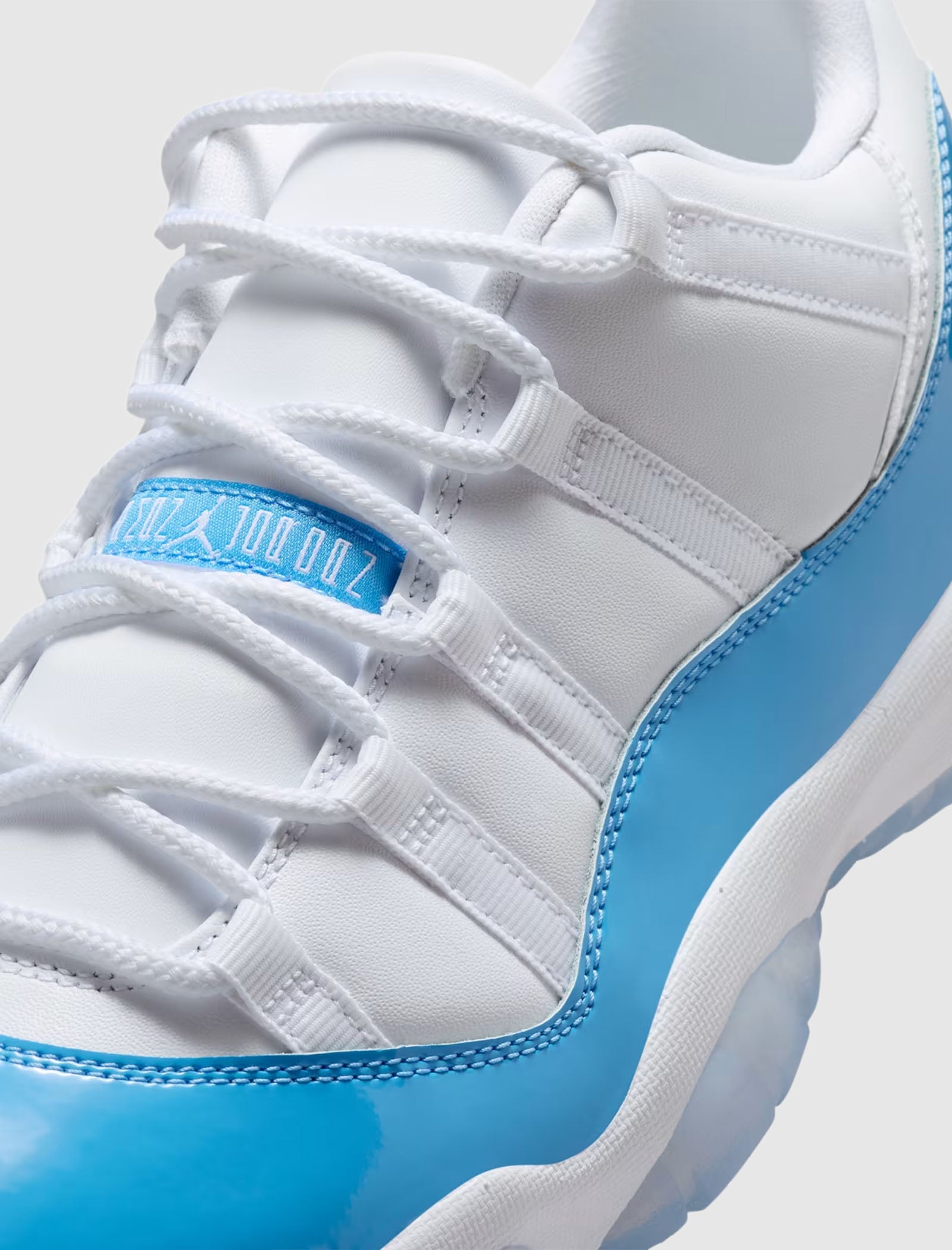 AIR JORDAN 11 RETRO LOW 