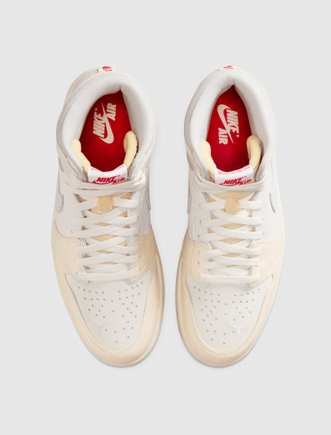 AIR JORDAN 1 HIGH OG "SAIL"