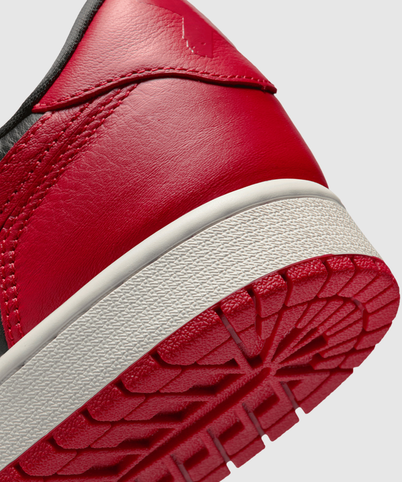 AIR JORDAN 1 RETRO LOW OG 