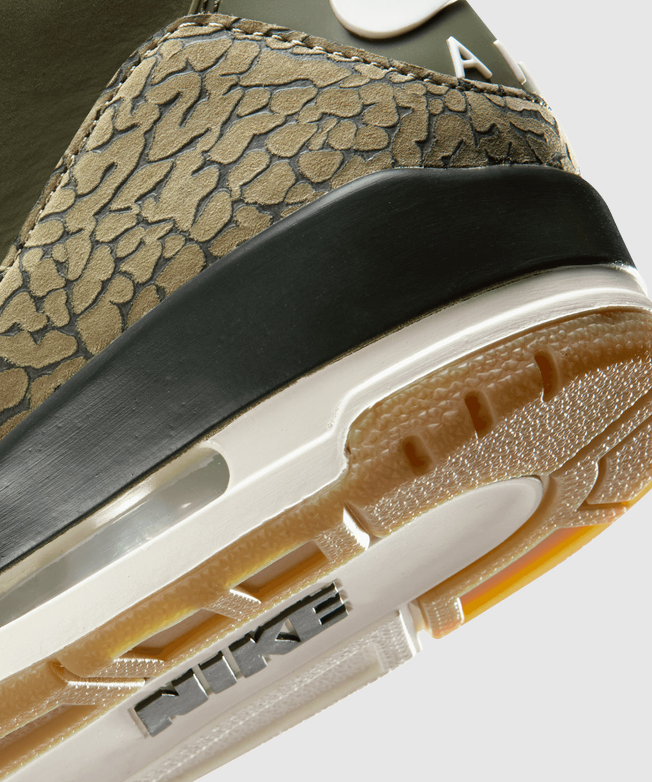AIR JORDAN 3 RETRO 