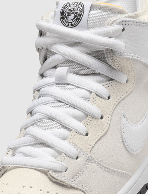 ANTI HERO DUNK HI SB "WHITE/BLACK"