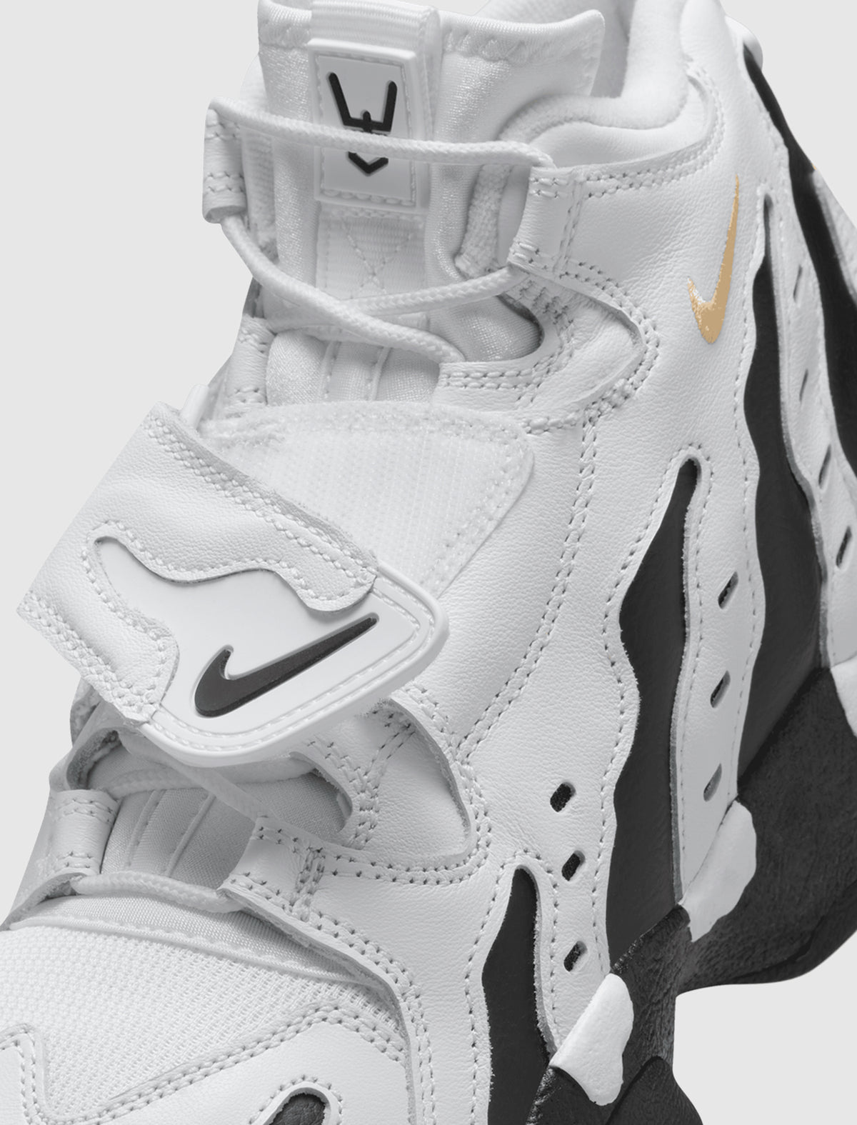 NIKE ナイキ エア DT マックス '96 Black/White/Vegas Gold AIR DT MAX '96 