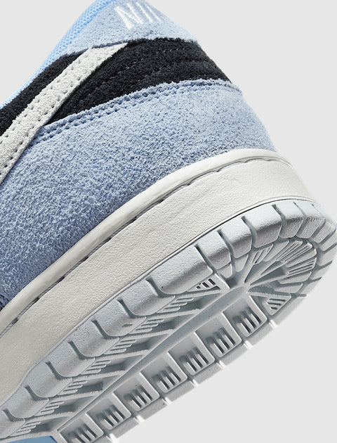 SB DUNK LOW "ALUMINUM"