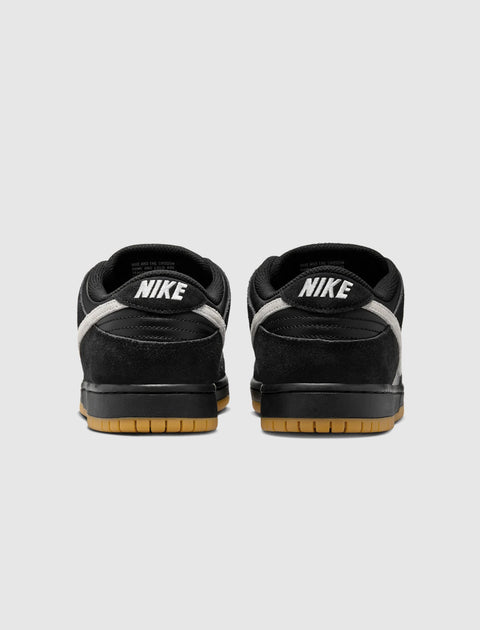 DUNK LOW SB "BLACK/GUM"
