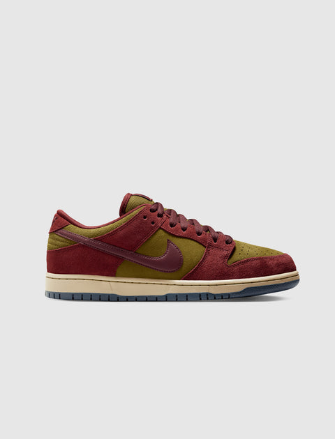 SB DUNK LOW PRO "DARK TEAM RED/BURGUNDY CRUSH"