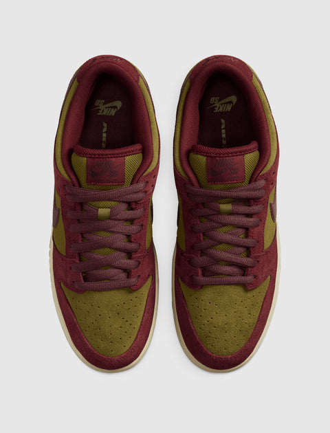 SB DUNK LOW PRO "DARK TEAM RED/BURGUNDY CRUSH"