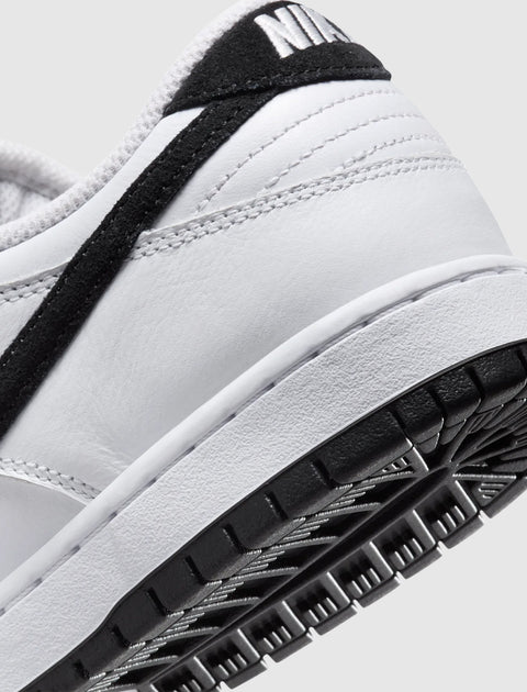 DUNK LOW "WHITE/BLACK"