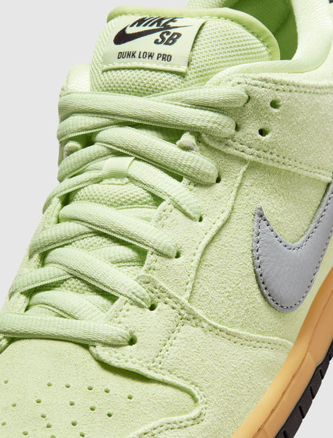 SB DUNK LOW PRO PRM "LIGHT LIQUID LIME/WOLF GREY/BLACK"