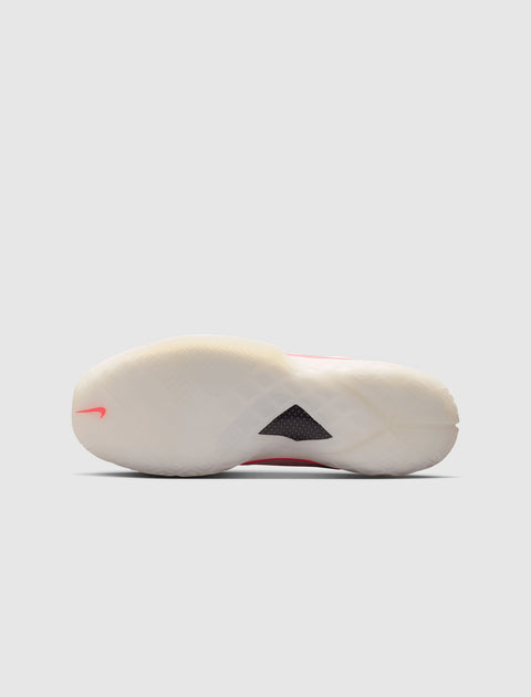 KOBE 3 LOW PROTRO