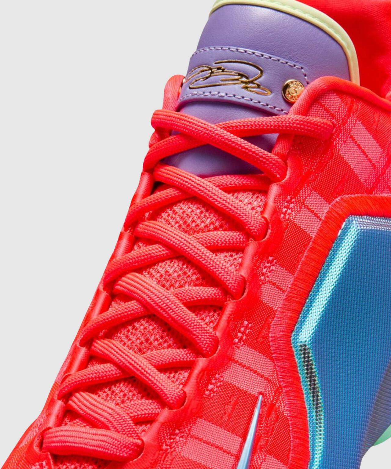 LEBRON XXIII 