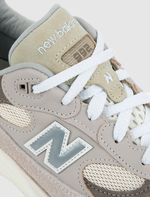 MADE IN USA 992 CORE "MOONROCK"