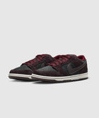 Low-top sneakers - Dark Beetroot