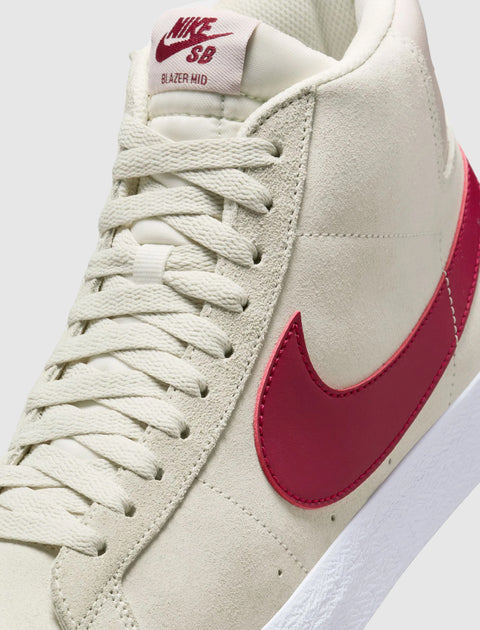 SB BLAZER MID "PALE IVORY/NOBLE RED"