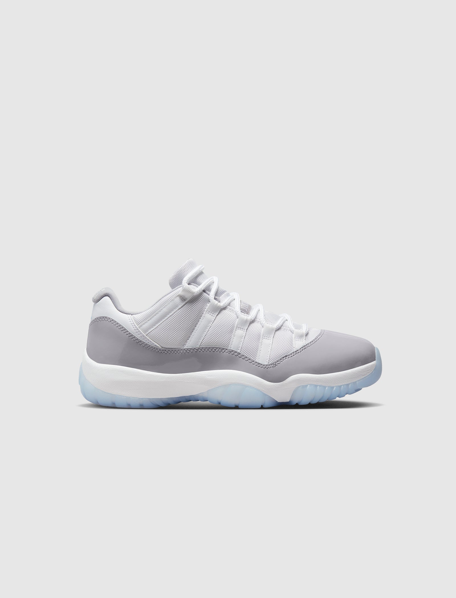 jordan retro low le
