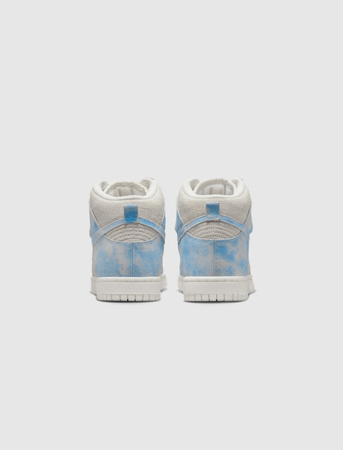 WOMEN'S NIKE DUNK HIGH SE "CLOUDS"